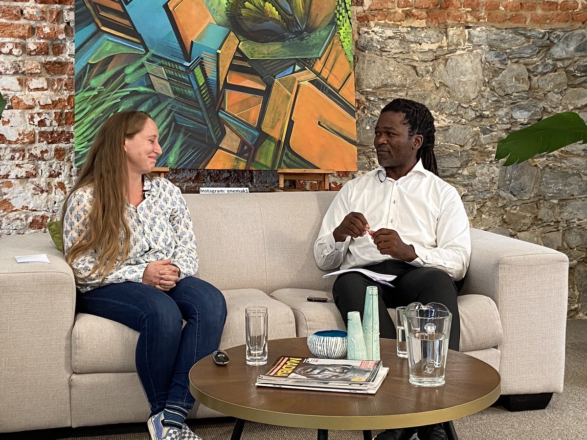 smesserschmidt's tweet photo. Well being is about driving change from a positive space, not as stressful as Cape Town’s Day Zero drought. Spirituality, washing needs, what are your relationships with water? UCT Dr Amber Abrams at #CreativeExchanges #cocreateDESIGN @Craft_andDesign @cocreateSANL https://t.co/GvDuJkgqk4