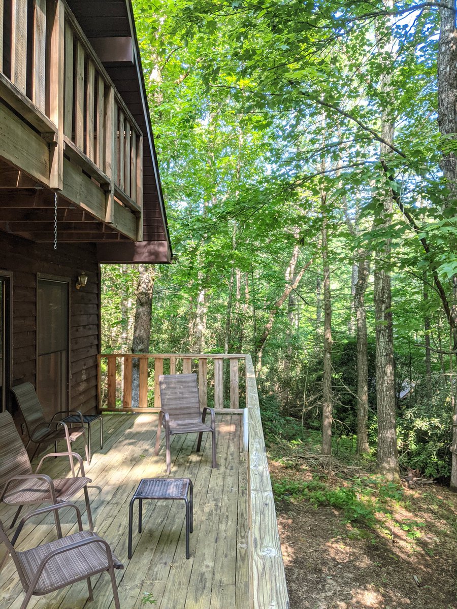 Midsummer, Cashiers.