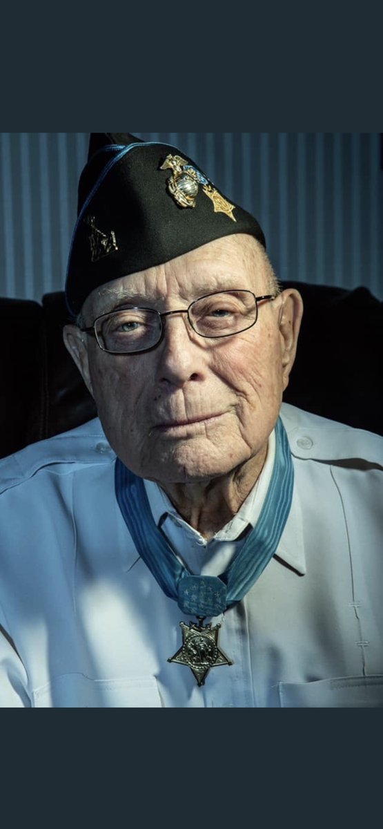 kershaw_alex's tweet image. RIP Woody Williams, the last surviving MOH recipient from WW2. All gone. All 472. @WWIIMemorial