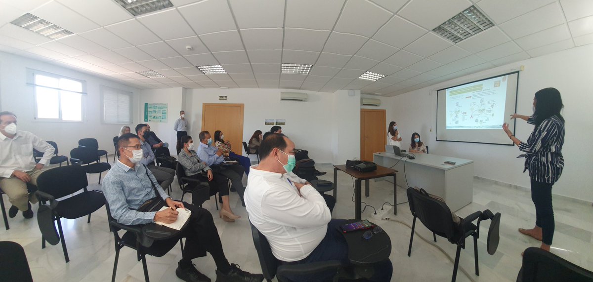 pegandara's tweet photo. Day 2 of Chiang Mai authorities in @aytogr, part 2: visit #Biofactory of @Emasagra. From #linear to #circulareconomy generating electricity & fertilisers from the #watertreatment. "An inspiration for Chiang Mai sewage treatment" Mayor Assanee Buranupakorn.@EU_FPI @EUinThailand https://t.co/1nDufZUx0l