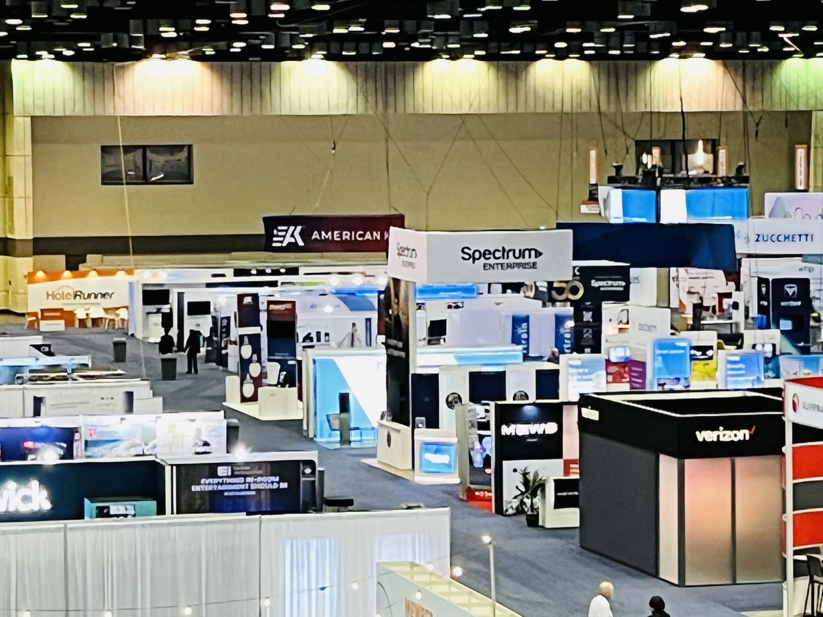 HospitalityTek's tweet image. #HITEC2022 day 2. Everything is better the 2nd time around, just like #Sancocho.