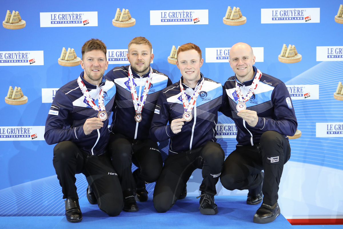 🏆Scottish Champion <a href="/ross_paterson/">Ross Paterson</a> announces his retirement from full time curling. 
Everyone <a href="/BritishCurling/">British Curling</a> wishes the multiple medal winning internationalist all the very best for his future. 
▶️britishcurling.org.uk/news/scottish-…
#curling
📸PPA/WCF/<a href="/PhotoVagrant/">Anil Mungal</a>