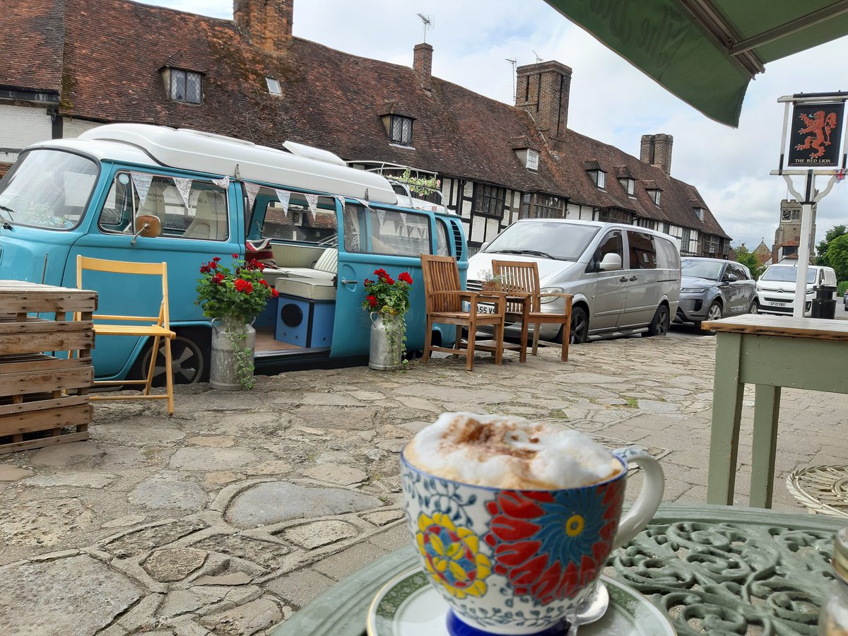 TheDoorRestorer's tweet photo. Coffee stop on the return journey to Dover https://t.co/gRQL089C6I