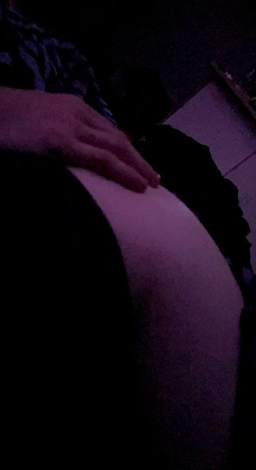 He has to sleep touching da butt 🥰😂❤️ He&rsquo;s fucking adorable! https://t.co/GFTkXqms1Y<a href="/tag/succubuspussy"class="tags"><span>#succubuspussy</span></a>