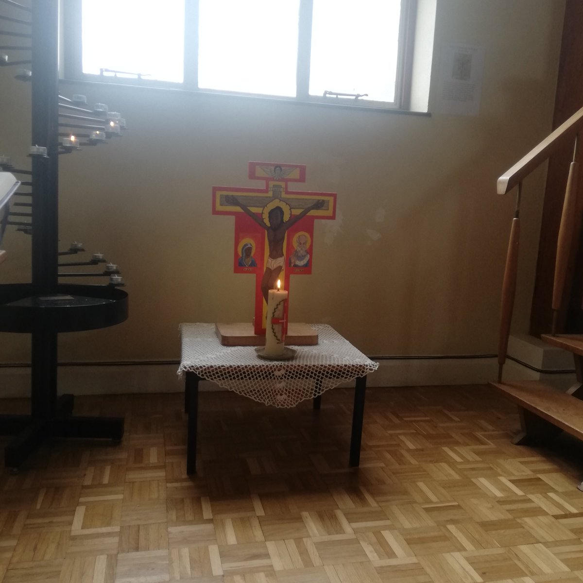 Morning Prayer in the Medicata chapel at St Aidan's today. We are blessed with lots of natural light here and this chapel has a stillness just right for morning time. <a href="/SeeOfRochester/">@SeeOfRochester</a>