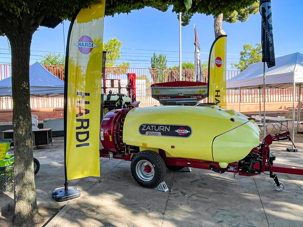 hardimistblower's tweet photo. ¡No te lo puedes perder! 🤩

 #PLAGAS #herbicida #tratamientofitosanitario #pulverizadorsuspendido #CampoNoPara #MaquinariaAgricola #pulverizadores #atomizador #pulverizador #HARDIIberia #HardiSpain #HARDI #IlemoHARDI #agricultor #agricultura #estamosdeferia #feria #FERCAM https://t.co/vDHqcIePhc