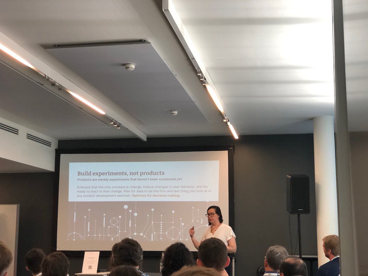 svnwnk's tweet image. #xconf &quot;Products are merely experiments that haven&apos;t been surpassed yet.&quot;
That was a Mike Tyson style punch 
#DataMesh