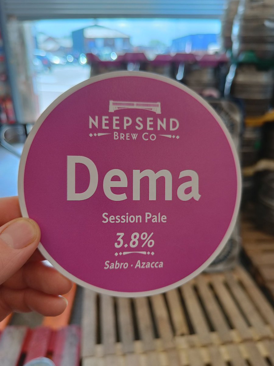 Brewing today: Dema, a 3.8% Session Pale hopped with Sabro and Azacca for lovely pineappley, coconutty tropical vibes. Most of this is pre-sold for an event we're excited to be working with but there will be some available to trade in a couple of weeks or so.