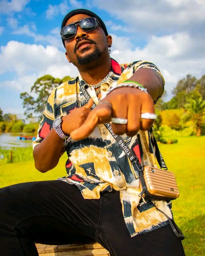 Mafans wangu officially on twitter,ni ngoma gani yangu hukubamba🔥