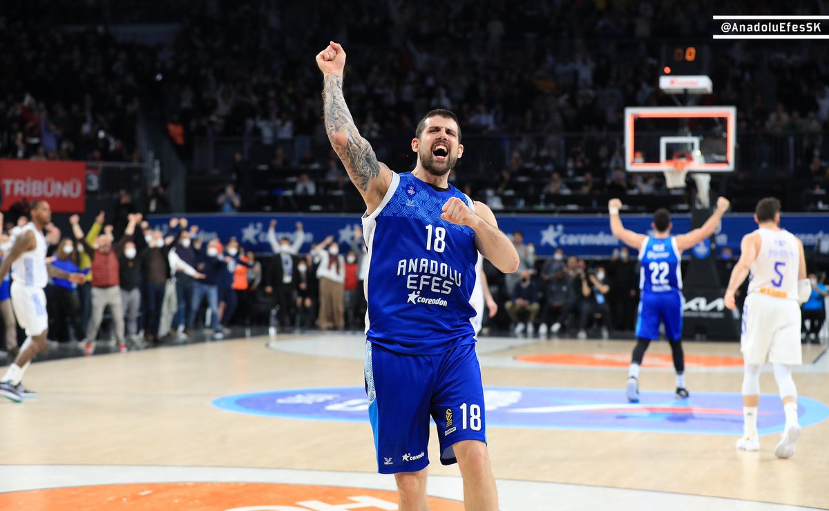 efestaraftari_'s tweet photo. SON DAKİKA: #AdrienMoerman, Anadolu Efes’e VEDA ETTİ! 🔥🔥🔥
Oyuncumuza verdiği katkılardan dolayı teşekkür ediyor, geri kalan hayatında başarılar diliyoruz. https://t.co/gDhWseQP9A