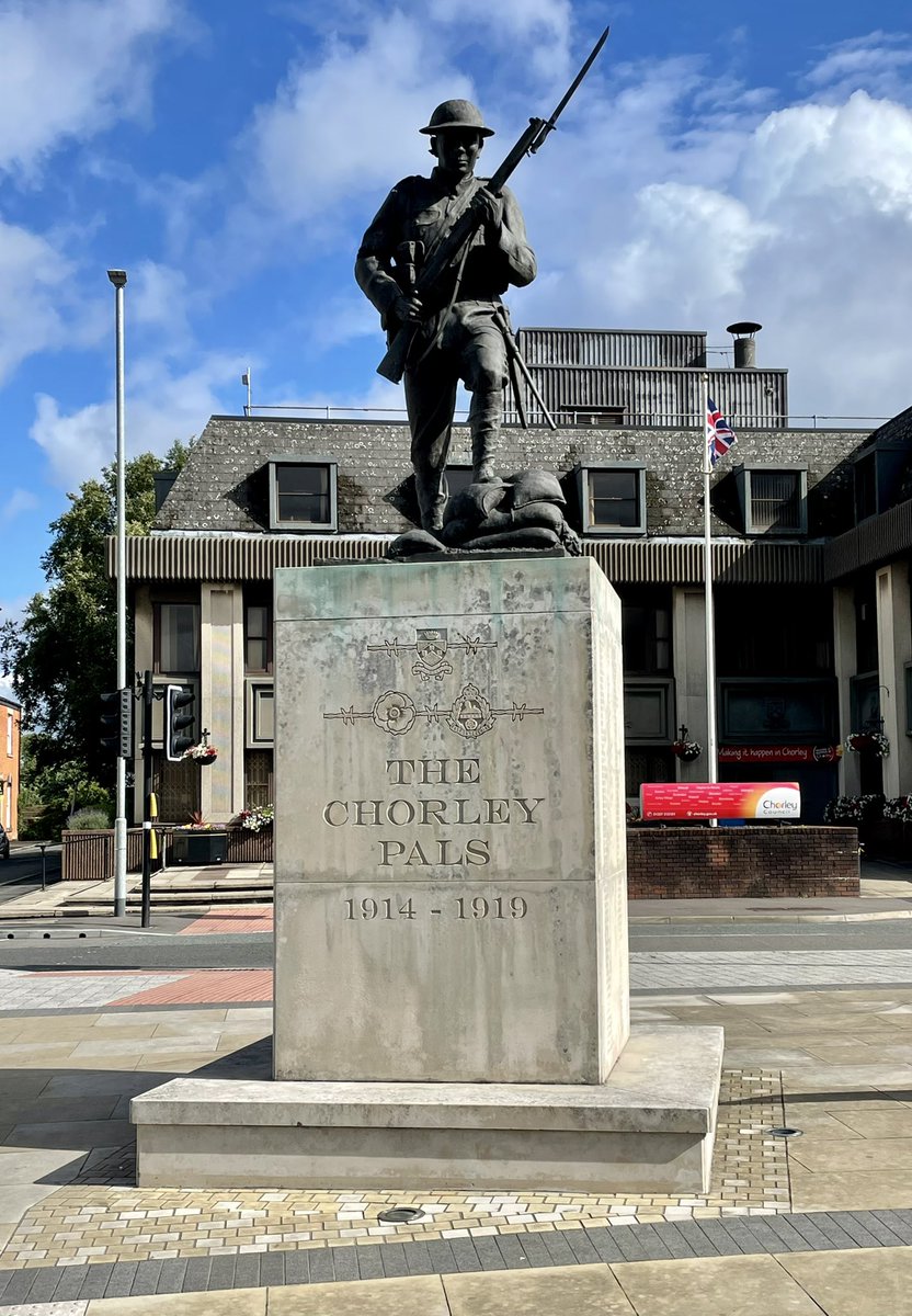 ChorleyPals's tweet photo. There will be a short act of remembrance at the memorial in #Chorley this Friday morning at 7.30 am, the 106th anniversary of the Battle if the Somme in #WW1; @LindsayHoyle_MP will lay a wreath. #Lancashire @ChorleyCouncil @InChorley @accringtonpals @ChorleyWW1 https://t.co/OtNL95Ngmd