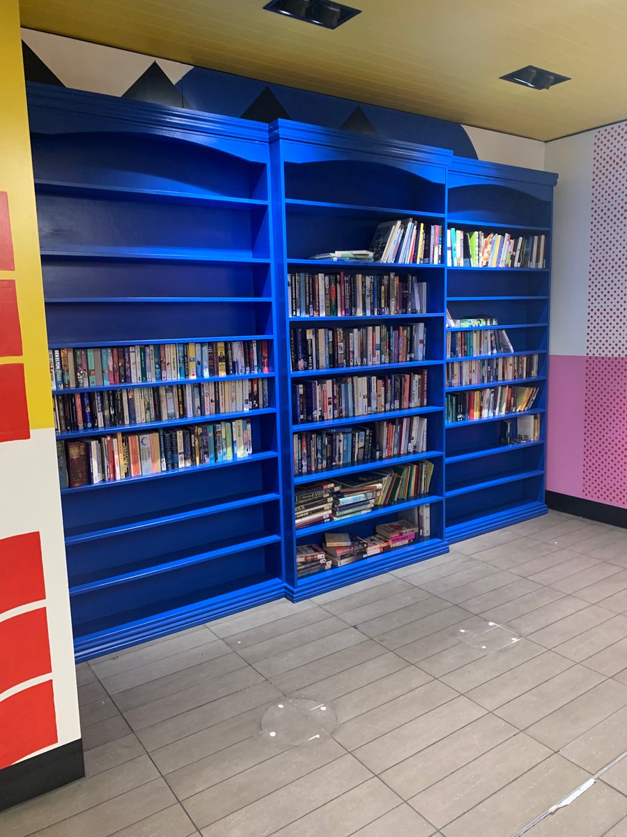For anyone dismayed at the closure of the Little Library in Melbourne Central, it turns out to have been moved to the back of the food hall. Last time I looked they hadn’t left a sign to tell anyone - but at least it still exists!
