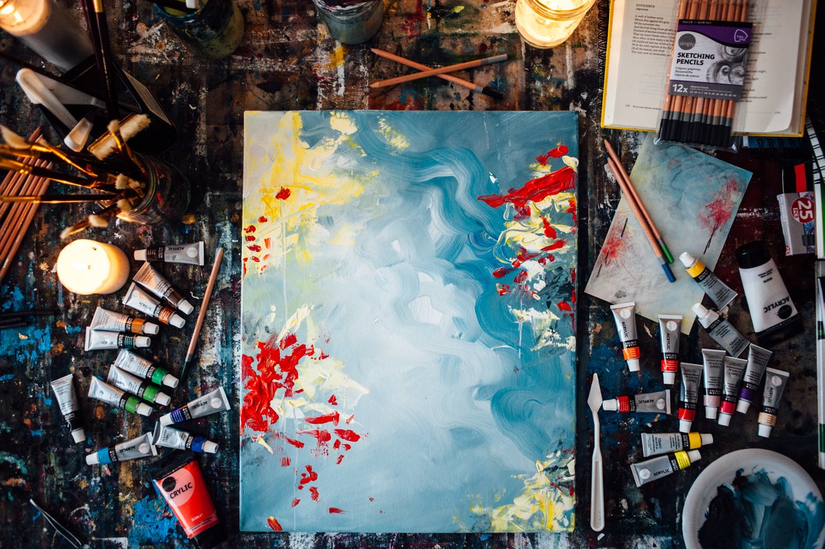DalerRowney's tweet photo. An art career or passion has to start somewhere, that includes owning a kit of affordable supplies to experiment with. 🖌️

Simply... is the way to go! 

Tell us what you would grab first, if you were new to art again/currently?

#DalerRowney #Art #Simply #ArtLover #ArtIdeas https://t.co/FfMfNaFmEV