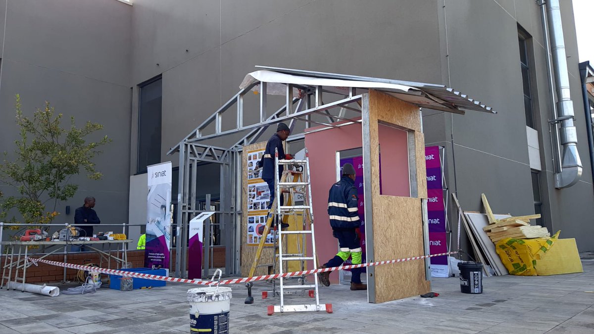 SiniatZA's tweet photo. We're out at the @CityofJoburgZA housing summit supporting  #YouthInConstruction with steel suppliers Wintercon Group and Kana Africa, which specialises in alternative building. 
#InspiringWaysOfLiving 
cc: @mlungisi_baso @myjoshco 
#construction #youthmonth #alternativebuilding https://t.co/57C3qSMk25