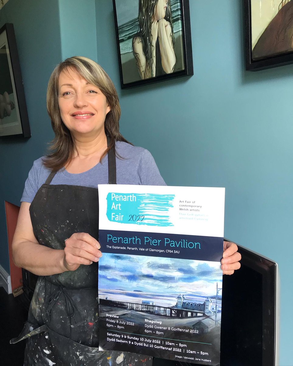 Pleased to say that the banner is now up &amp; looking good <a href="/PenarthPavilion/">Penarth Pier Pavillion</a> for #penarthartfair22 which starts Friday 8 July for 3 days! Cyfle i weld artistiad lleol yn gwerthu eu gwaith i’r cyhoedd mewn lleoliad hanesyddol! <a href="/ValeArts/">Art in the Vale</a> <a href="/yrawrgymraeg/">#yagym🏴󠁧󠁢󠁷󠁬󠁳󠁿Yr Awr Gymraeg</a> <a href="/LoveTheVale/">Love The Vale</a>