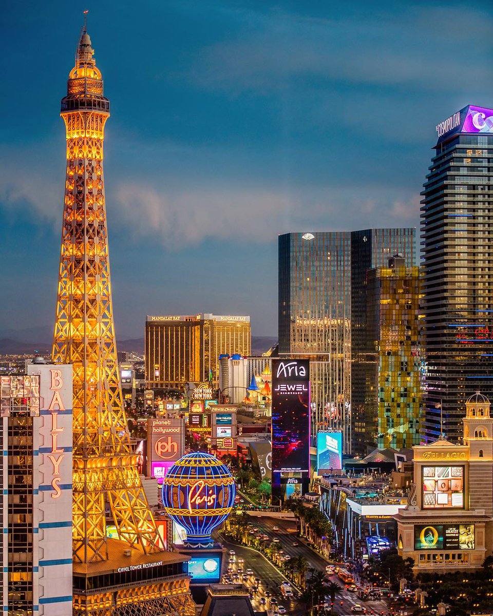 ALEXLIN22297124's tweet photo. Visit Las Vegas with its huge entertainment venues and 24hr casinos
#enjoykeys #Travel #traveling #vacation #holiday #bestvacations #discoverearth #vacay#lasvegas #lasvegasstrip #lasvegasaces#lasvegasusa #lasvegasusa🇺🇸 https://t.co/nOEmd8kOrf