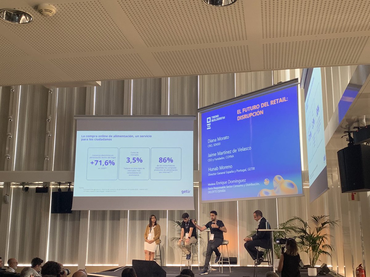 MArrizabalaga's tweet photo. A pesar del crecimiento del 71,6% de la compra online de alimentación, la penetración sigue siendo baja con un 3,5% de cuota de mercado @hunabmc @getir_es en @AECOC_ES #TrendBuilders https://t.co/bA77DVjwuP
