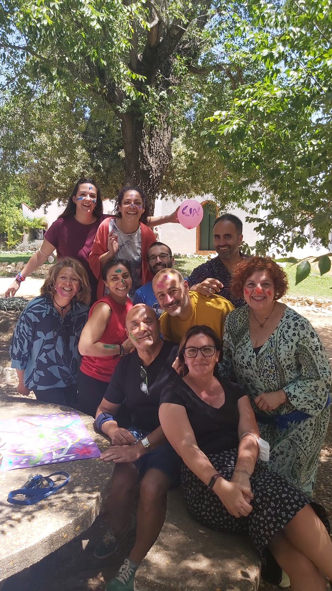 EscuelaTeal's tweet photo. 💪 Trabajamos la construcción de #equipo en @PovedaAso. La construcción de comunidades internas y externas es un factor clave en la obtención de logros en las entidades y en la tendencia a una mayor humanización de las mismas. 
#vínculos  #propósito. https://t.co/Mu1Pwqm34o