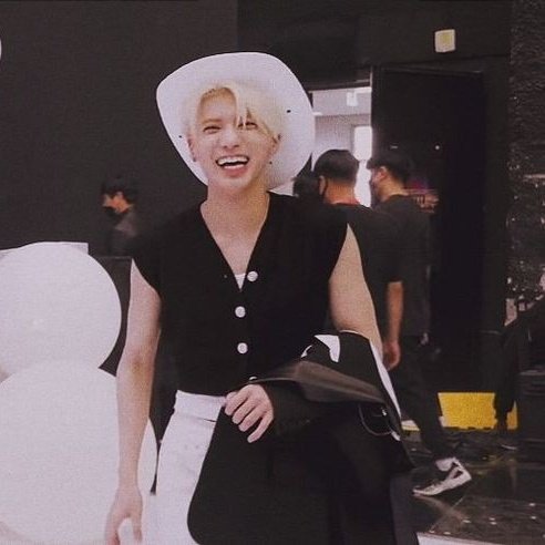 no context tyun (@contextlesstyun) on Twitter photo 