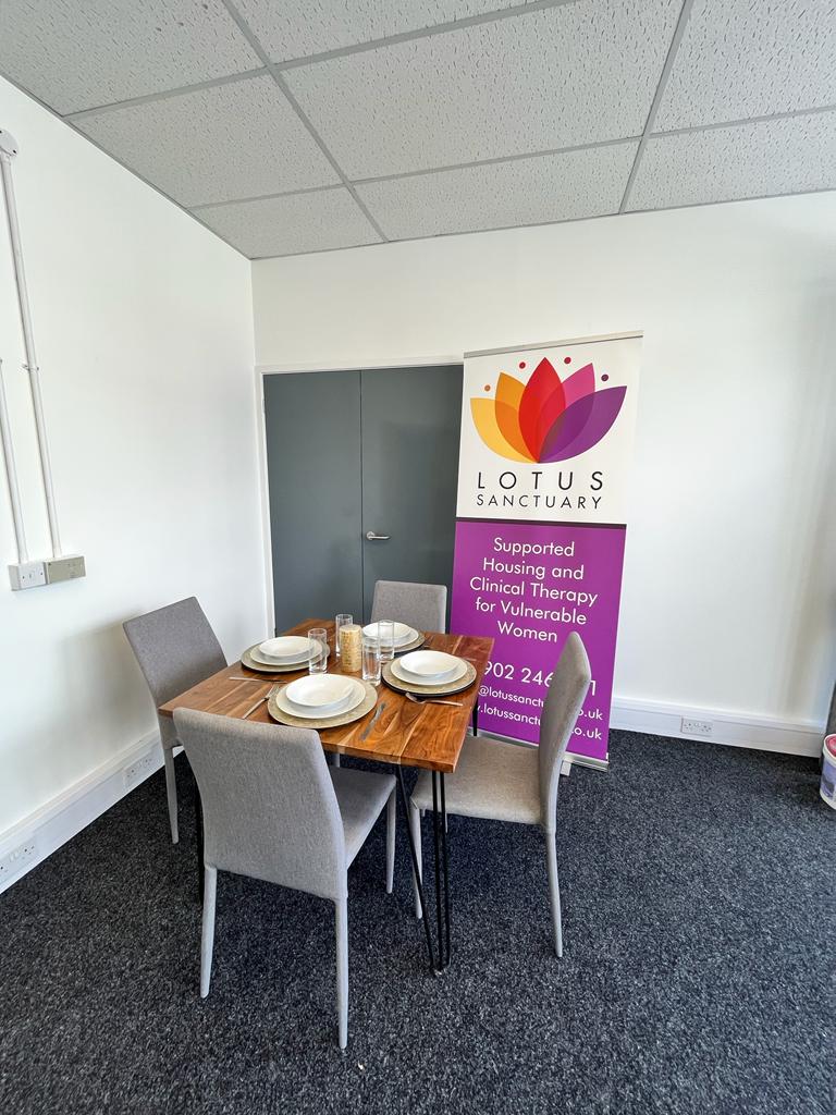 WhittleJones's tweet photo. We are pleased to confirm that @lotuslivinguk have expanded their operations at our Navigation Point estate in Tipton; doubling their space on the estate.

https://t.co/bniBkrzEKc

#companyexpansion #morespace #growth #businessspace #industrial #workspace #navigationpoint https://t.co/hPdTwqrYM1
