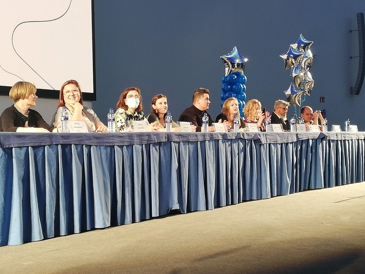 iescorredoria's tweet photo. Graduación ESO junio 2022 https://t.co/xFKVDmCfnA