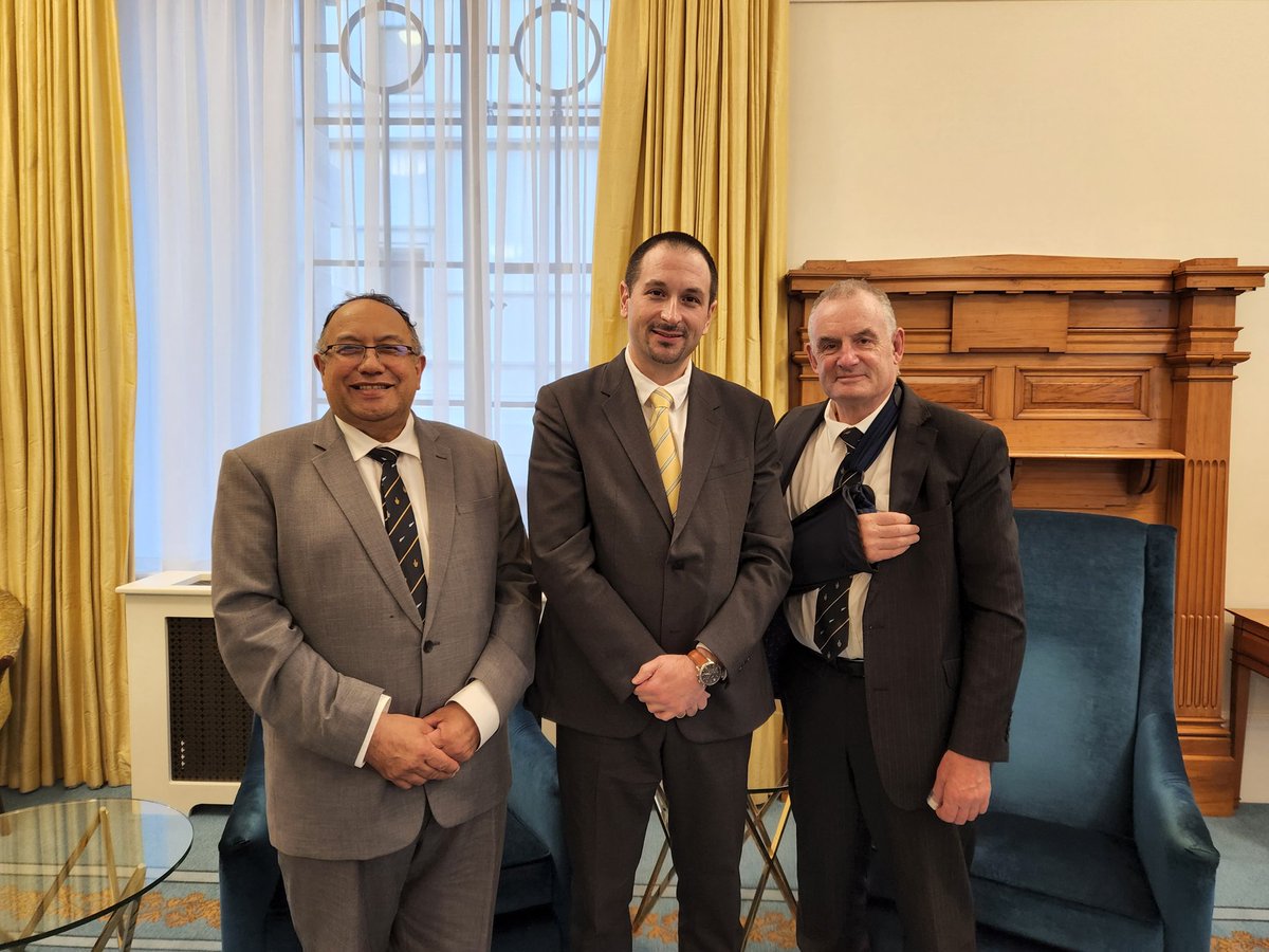It was an honour to visit <a href="/NZParliament/">NZ Parliament</a> and pleasure to meet w/ RT Hon Trevor Mallard, Speaker of the House of Rep @SpeakerTrevor, and Mr. Adrian Rurawhe, Deputy Speaker <a href="/adrianrurawhe/">Rt Hon Adrian Rurawhe MP</a>, to discuss bilateral cooperation between our countries. 🇷🇸🤝🇳🇿 
<a href="/MFASerbia/">MFA Serbia</a> <a href="/ParlamentSrbija/">Parlament Srbija</a>
