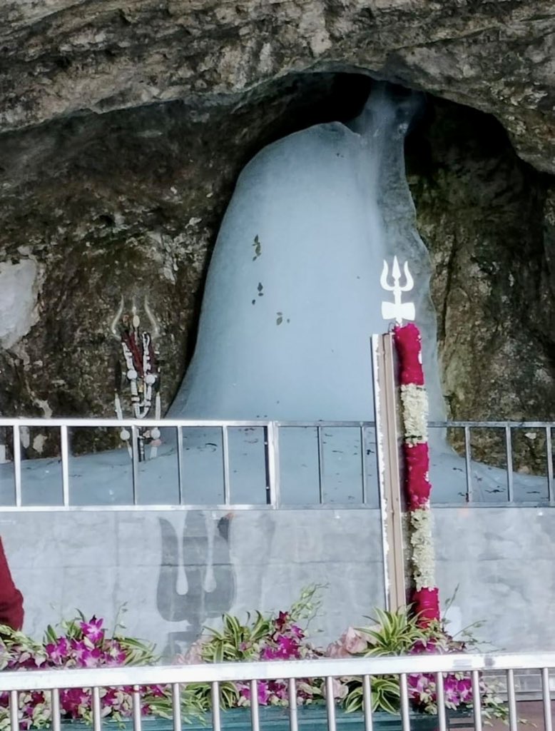 12Jyotirling's tweet photo. बाबा बर्फ़ानी अमरनाथ जी की आज के दिव्य दर्शन 29.06.2022 https://t.co/cPEGzHO2bO