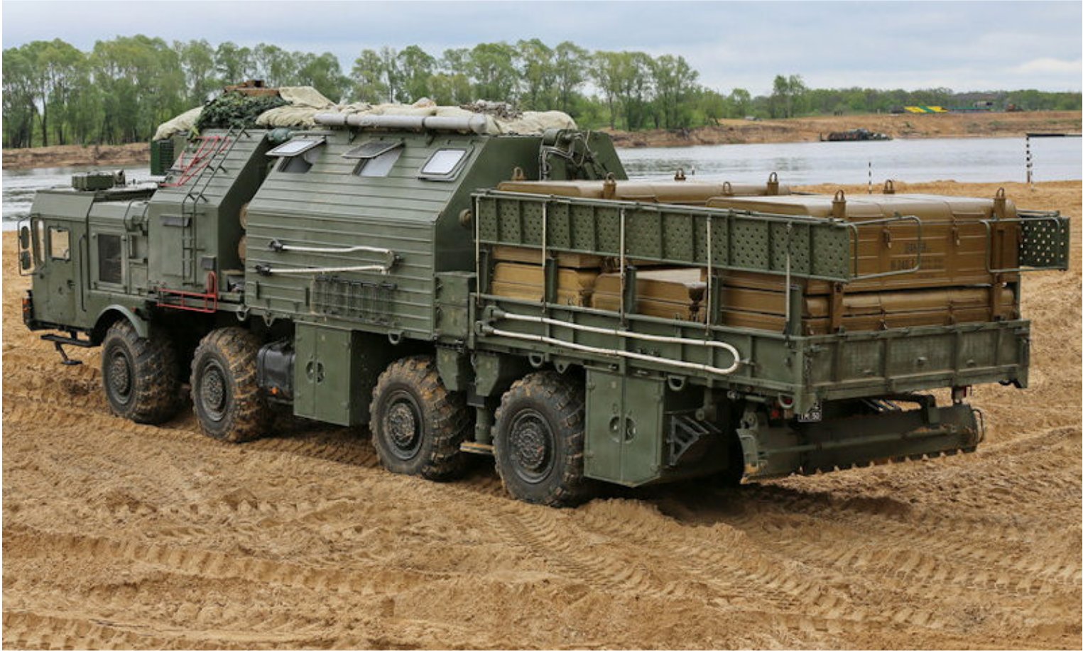 МАЗ 7930