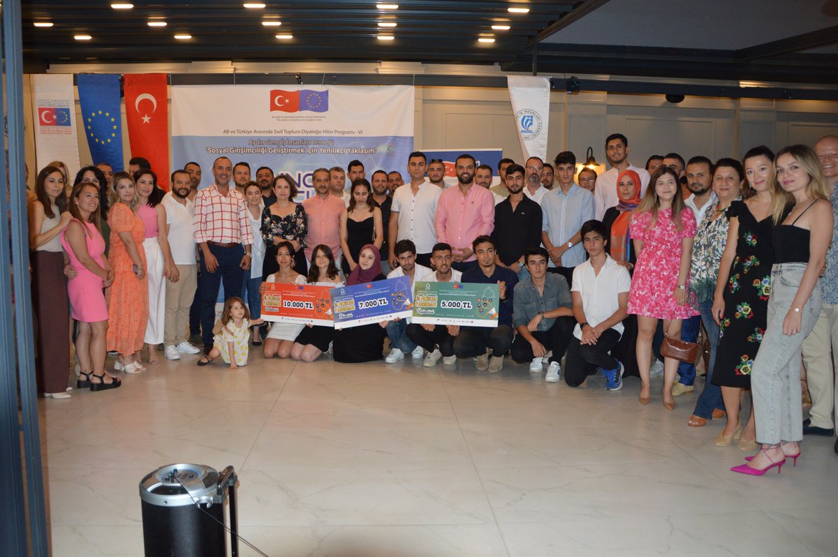 innosocia's tweet photo. INNO-SOCIA projesinin kapanış sonuç toplantısı, proje ortağı, iştirakçisi kurumlar ve çeşitli sivil toplum kuruluşlarının temsilcilerinin katılımı ile gerçekleşti. Toplantı da proje koordinatörü Zeynep Aydoğan proje sonuç ve çıktılarını anlatan bir sunum yaptı. 2/2 https://t.co/vxN7aPQEdl