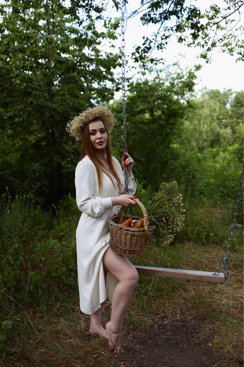 verbickayadraws's tweet photo. hello friends, I had an amazing atmospheric photo shoot, I'm delighted #artist #artistsontwitter https://t.co/8VI5FbdcWJ