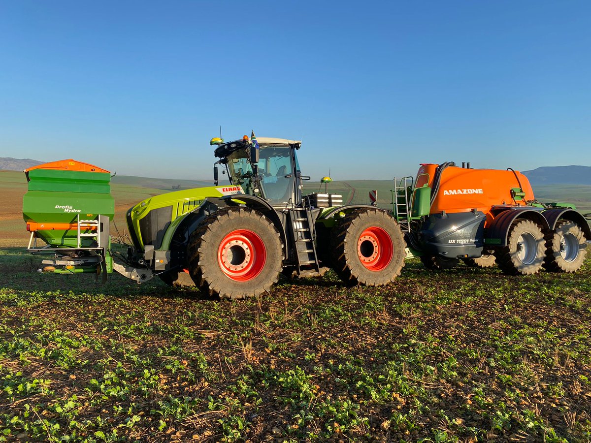 FalconAgriEquip's tweet photo. You remember our post on 21 June?
𝐖𝐞𝐥𝐥 𝐡𝐞𝐫𝐞'𝐬 𝐭𝐡𝐞 𝐦𝐚𝐠𝐧𝐢𝐟𝐢𝐜𝐞𝐧𝐜𝐞 𝐮𝐩 𝐜𝐥𝐨𝐬𝐞 🤩
Thank you for the photos Wilhelm!
#HNK #nboermaaknplan #greatcombo #clevercombo #dismosnouslim #falcon #amazone #ux11201 #zats3200 #caledon #canola #AFGRI #wednesdaythought https://t.co/KlOdAzbxZm