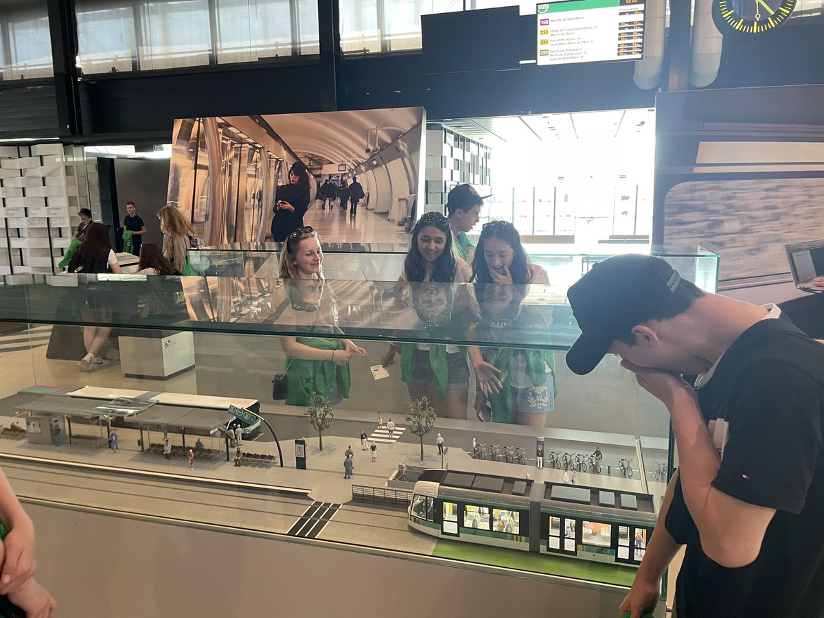 Challoner Maths tweet media