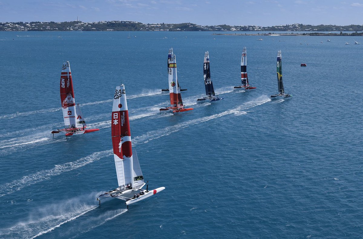 暑い日が続く今日この頃🥵🔥
みなさんは、もう海水浴へ行きましたか🏖

Summer season is here in Japan☀️
What is your favourite local beach? Comment below🏖

#SailGP | #セーリング | ＃海開き