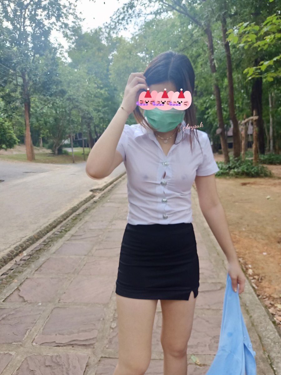 ฝากติดตามพลอยในโอนลี่หน่อยนะคะ