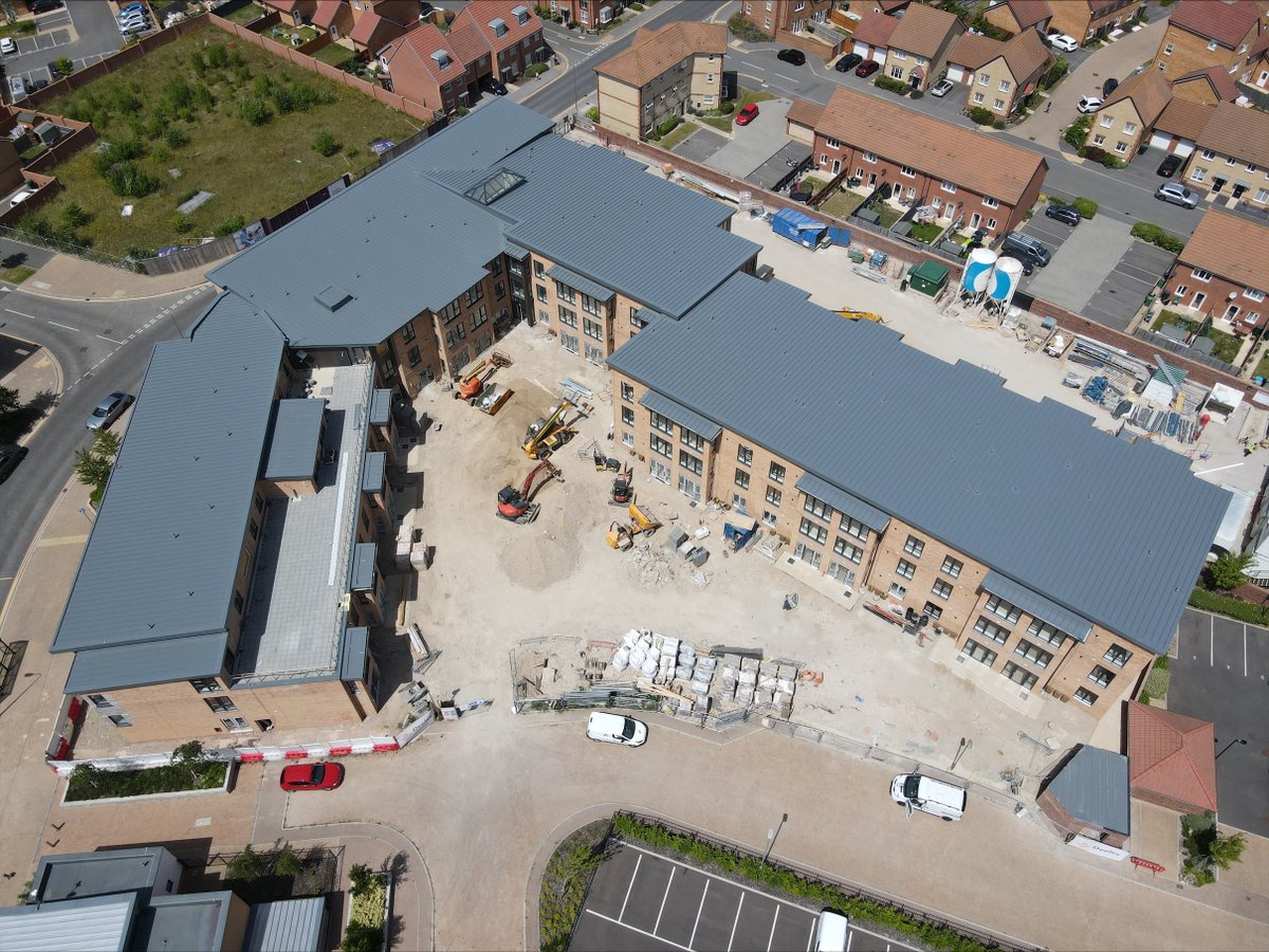 AndersHeating's tweet photo. Works are nearing completion of a new 80 bed care home in Didcot for @Deeley Construction Limited, Anders Heating are providing all mechanical services including sprinkler systems, ventilation, air conditioning, dry risers, central plant and all plumbing and heating services. https://t.co/FWNdJOKXfz