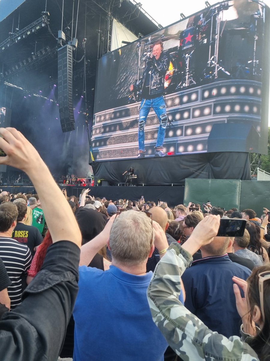 AidanOneill93's tweet photo. @Slash 🔥 https://t.co/YBREiZgvtN