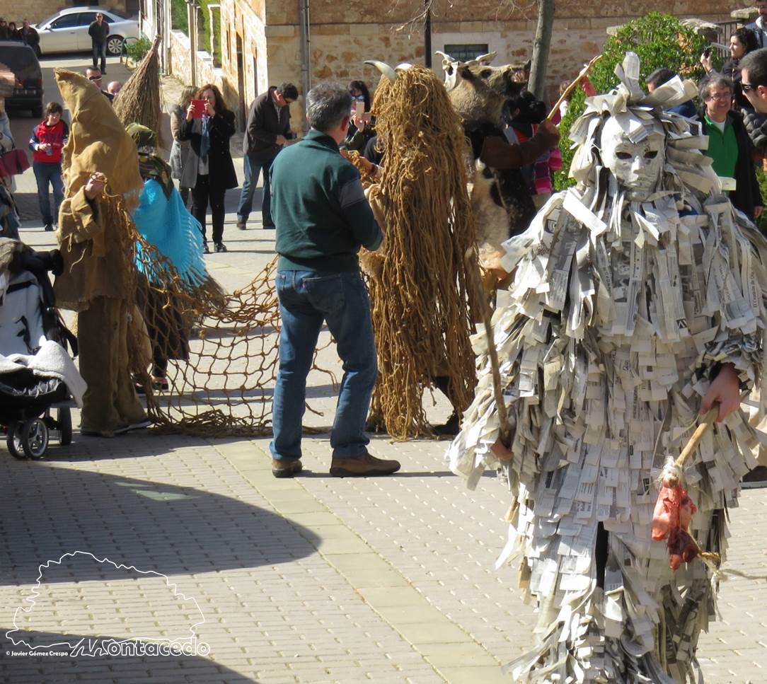 In a similar vein, we meet the masked men of Mecerreyes in Burgos, Spain. Using natural materials and cloth, these Mascaras serve a similar protective purpose. Bonfires allow for the release of pent-up energies in this obscure prechristian ritual.