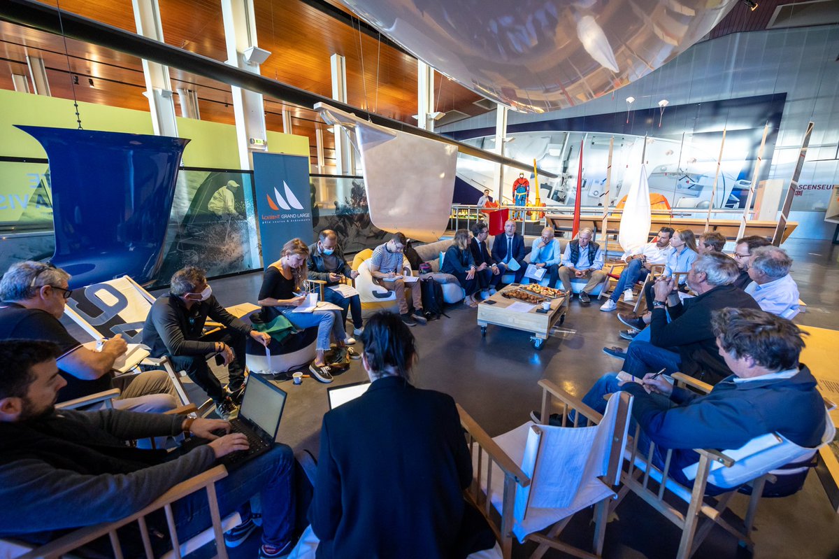 Lgrandlarge's tweet photo. Lorient, acteur incontournable de la course au large ! 💥
@Lgrandlarge et @LorientAgglo ont dévoilé ce mercredi un programme de courses enrichi au départ et à l’arrivée de #Lorient⛵️
➡️ https://t.co/zO4rYUNo0g
#LorientGrandLarge #LorientLaBase #Sailing #CourseAuLarge #Lorient https://t.co/0bFGHjqHEF