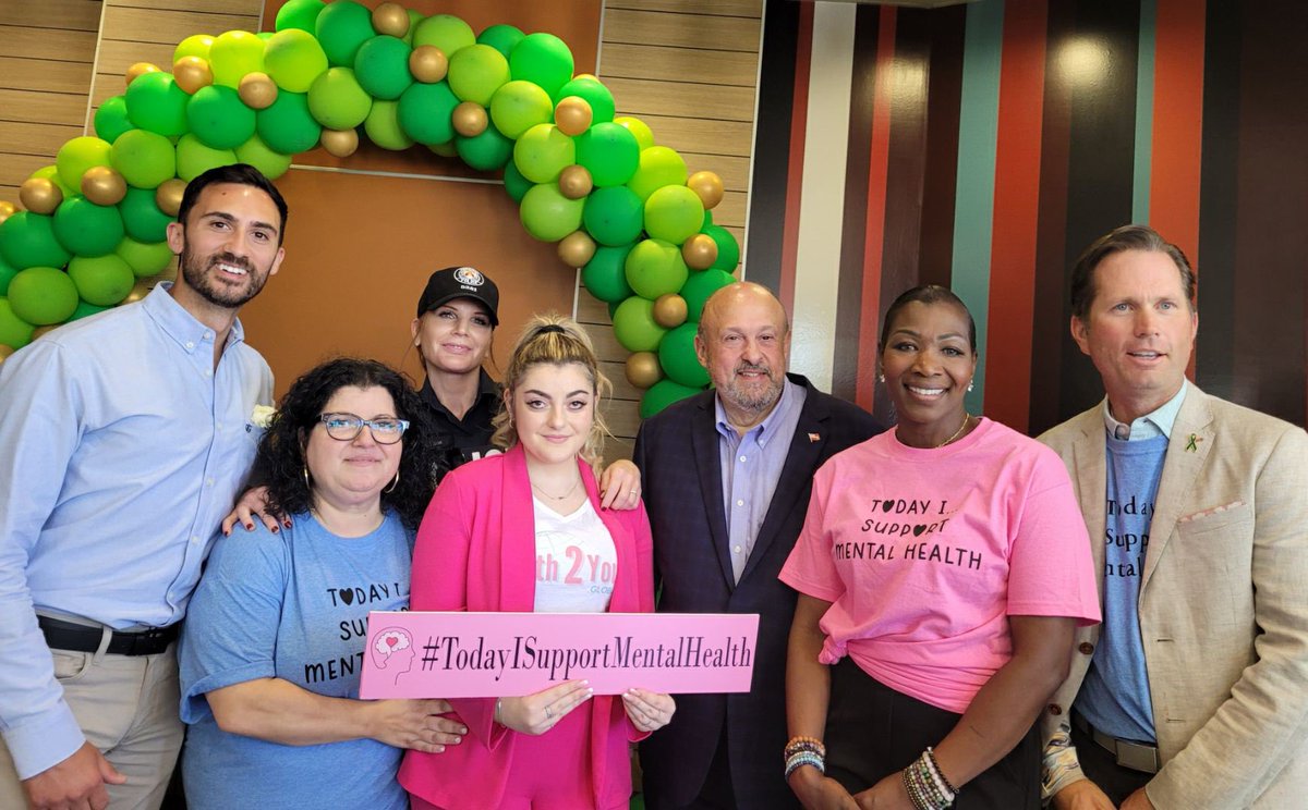 I support youth mental health. Thanks Jon McDonald for your ongoing support <a href="/TorontoPolice/">Toronto Police</a>. Thank you <a href="/Sflecce/">Stephen Lecce</a> and <a href="/MichaelTibollo/">Dr. Michael Tibollo</a> for listening to bring more programs and support. Thanks to all NCOs. Ida Maria and all the youth, your are the changes!! <a href="/TPSPapizewski/">LeeAnn Papizewski</a> <a href="/TPS_CPEU/">Community Partnerships & Engagement Unit (CPEU)</a>