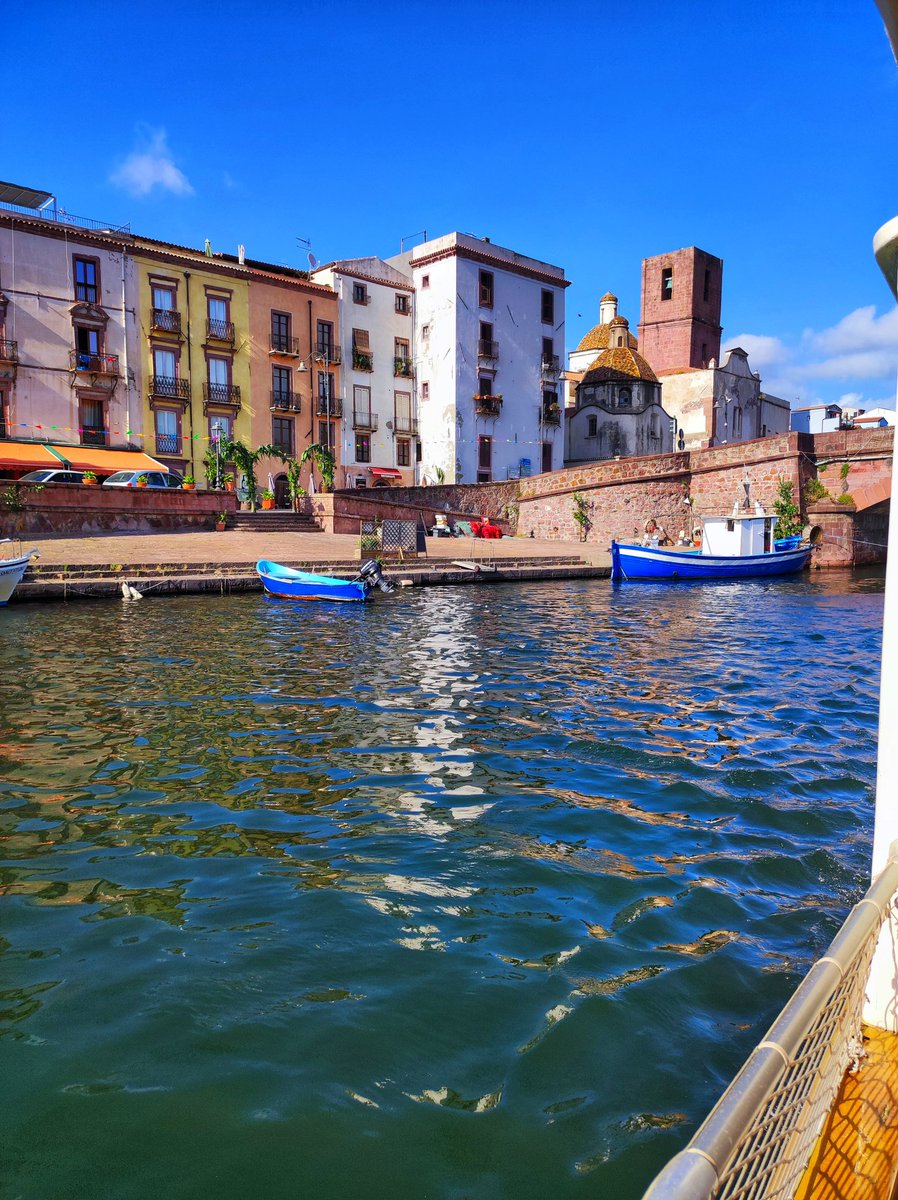 bimboinspalla's tweet image. Ieri abbiamo testato la prima esperienza a misura di bambino di quest'estate.

Giro sul fiume Temo per ammirare Bosa da un punto di vista alternativo.

Splendida!
#Sardegna #estate2022 #family 

@SardegnaTurismo @esedraexursioni