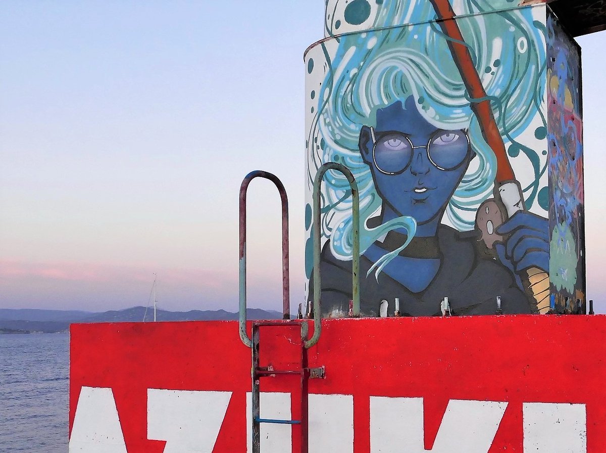 jo12joc's tweet photo. RED🚨ALERT in a french harbour !
Bean#6234 has decorated an old lighthouse⚓️
looks like Azuki🎣#3169 saved his bean-brother#2751 from drowning.
Good stories ends well...
thanx @shrimpwen
#SaveTheBean 🛟
#ShrimpAzuki
@AzukiOfficial⛩️ https://t.co/94WeXVHFpU