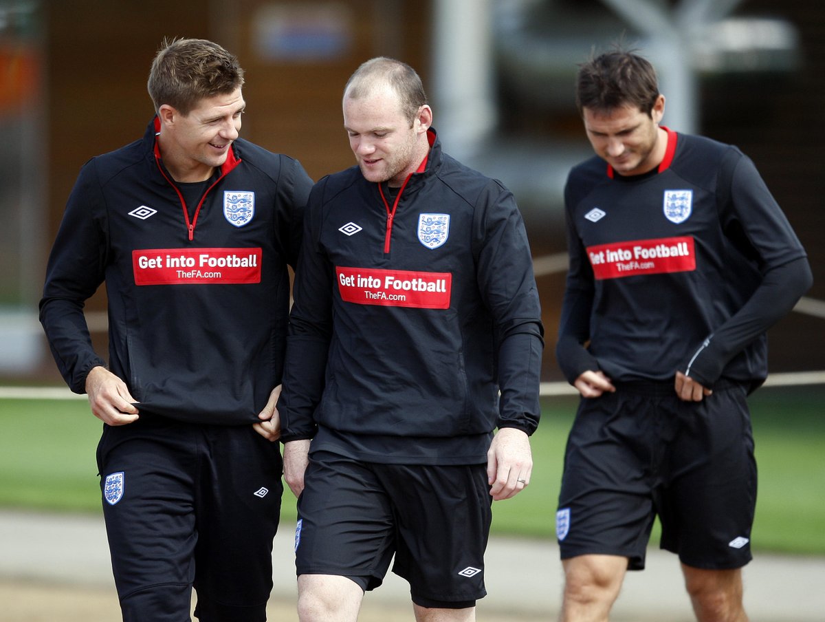FootyAccums's tweet photo. Trevor Sinclair 🗣

 “Rooney’s got more potential than Gerrard or Lampard to be a top manager.”

What do we think? 🤔 https://t.co/XOgUiJqvQk