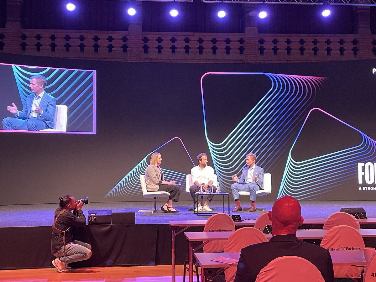 Linda Fox tweet media