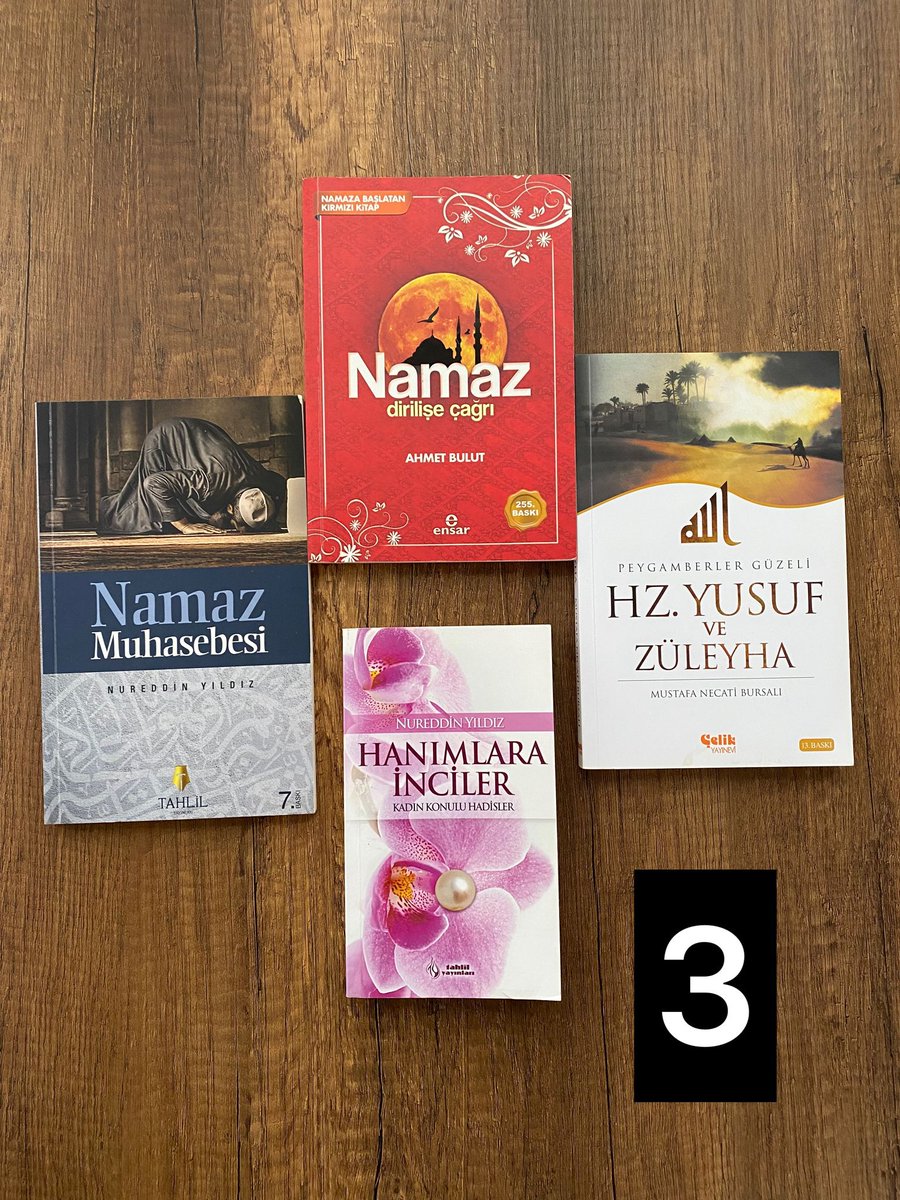 kutuphaneeste's tweet photo. BAYRAM HEDİYESİİİ 🌼🌼

Görseldeki  kitapları 3 kişiye hediye ediyoruz.

Yapmanız gerekenler bizi TAKİP edip RT yapmak.

Çekiliş yolu ile belirlenecektir. Pazar akşamı sonuçlanacaktır. 🌿 https://t.co/Xp4Buh1CBt
