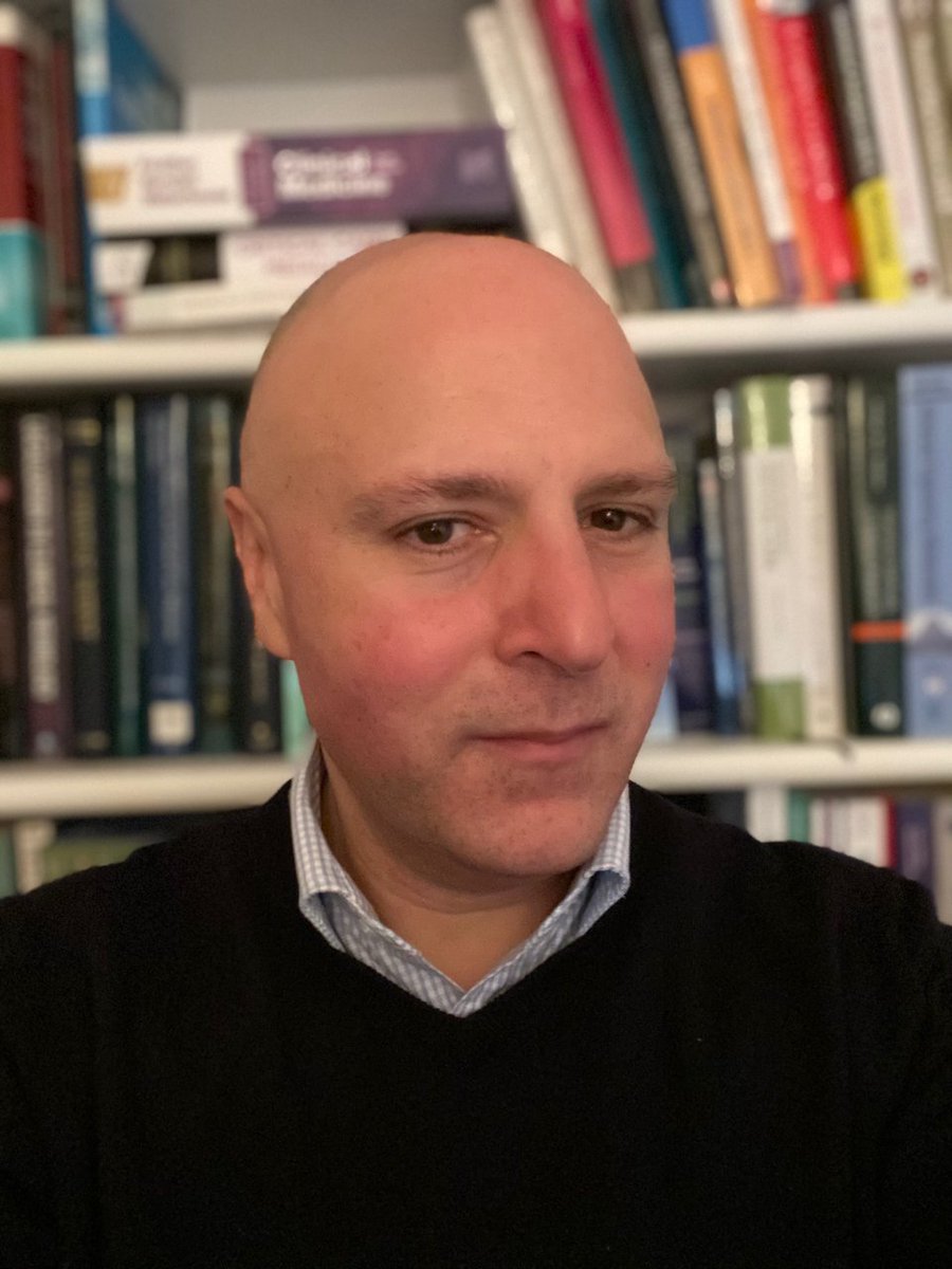 Congratulations to consultant intensivist Dr Luigi Camporota who has received the Fellow of European Respiratory Society award.

The award recognises excellence within the society and acknowledges outstanding contributions in research, education and clinical leadership. #TeamGSTT