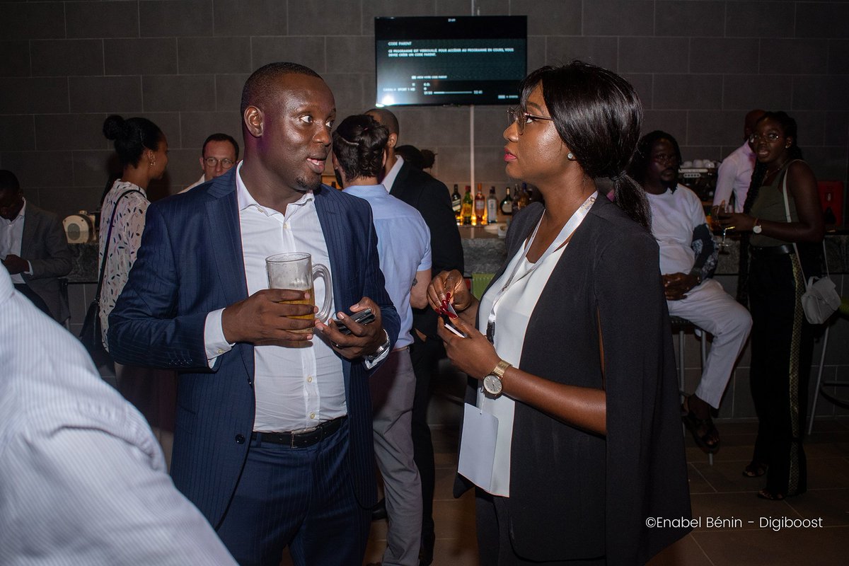 WitBenin's tweet photo. 📌L’initiatrice du #WomenInTechBénin @Manubouiti,Intervention Manager du projet #DigiBoost financé par @UEauBenin & mis en œuvre par @EnabelauBenin a rappelé dans son allocution que la #startupnight permet aux #FemmesTech de se rencontrer,de présenter leurs
4/6⬇️ https://t.co/scgc7N0YGH