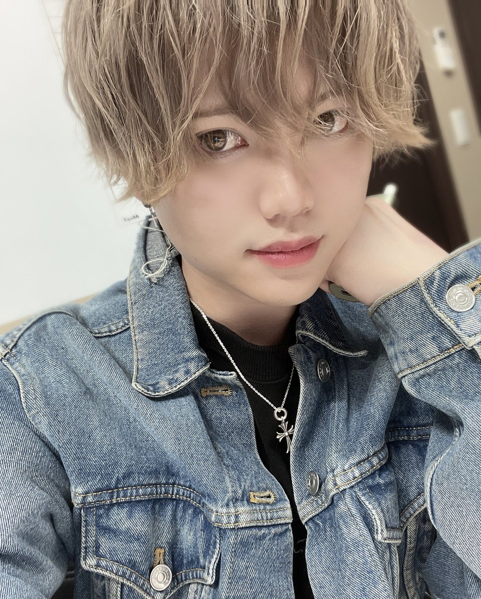 宣材写真撮ってきました🤭

締め日まであともうちょい、、
 #EyesGroup