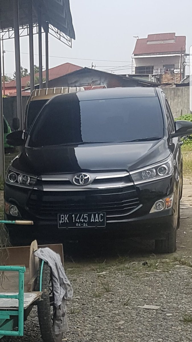soonwoonoona's tweet photo. halo guys tolong bantu RT plis😭🙏🏻 mobil mamaku hilang. Mobil toyota innova tahun 2019 dengan plat mobil BK 1445 AAC dan hilangnya di medan tadi sore sekitar jam 4 sore. Kejadiannya mamaku tadi lagi senam di daerah sana, pas keluar mobilnya hilang🥺🙏🏻 yang di daerah medan kalo - https://t.co/1xpKtmBhZN