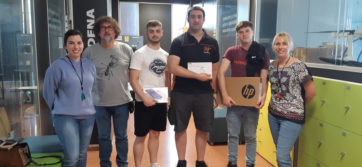 LP/FCT memoria leihaketan #IT2 taldeko ikasleak nagusi! Lehen hiru sariak jaso dituzue! Zorionak David, Unai eta Alex!! <a href="/fpbidasoa/">CIFP BIDASOA LHII</a>