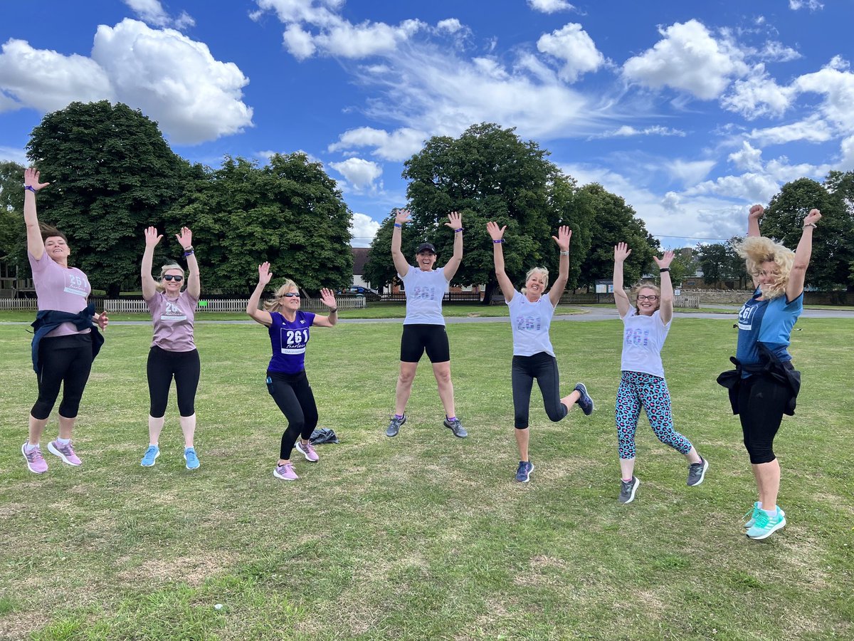 261ClubUK's tweet photo. It was a busy but fun Bicester #trainthetrainer weekend! Well done to our new coaches in training - happy to have you all on board!
#261fearless #261fearlessclubuk #runwith261 #befearlessbefree #adidasrunning #tellhershecan #andthenidid #womensupportingwomen #onepeloton https://t.co/yXCsfMA8Ph